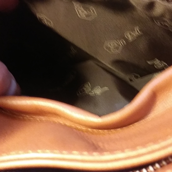 Valentina yellow and tan leather crossbody bag. - Picture 8 of 16